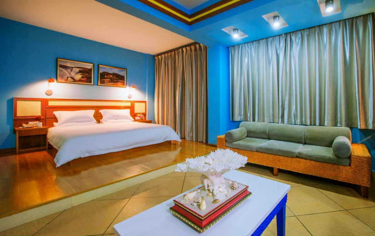 Sanya Tropical Coast Hotel Buitenkant foto